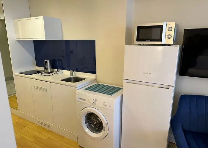 Deluxe Aparthotel Orbi City Office