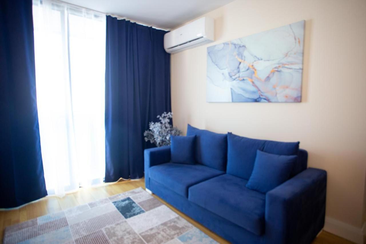Deluxe Orbi Office *